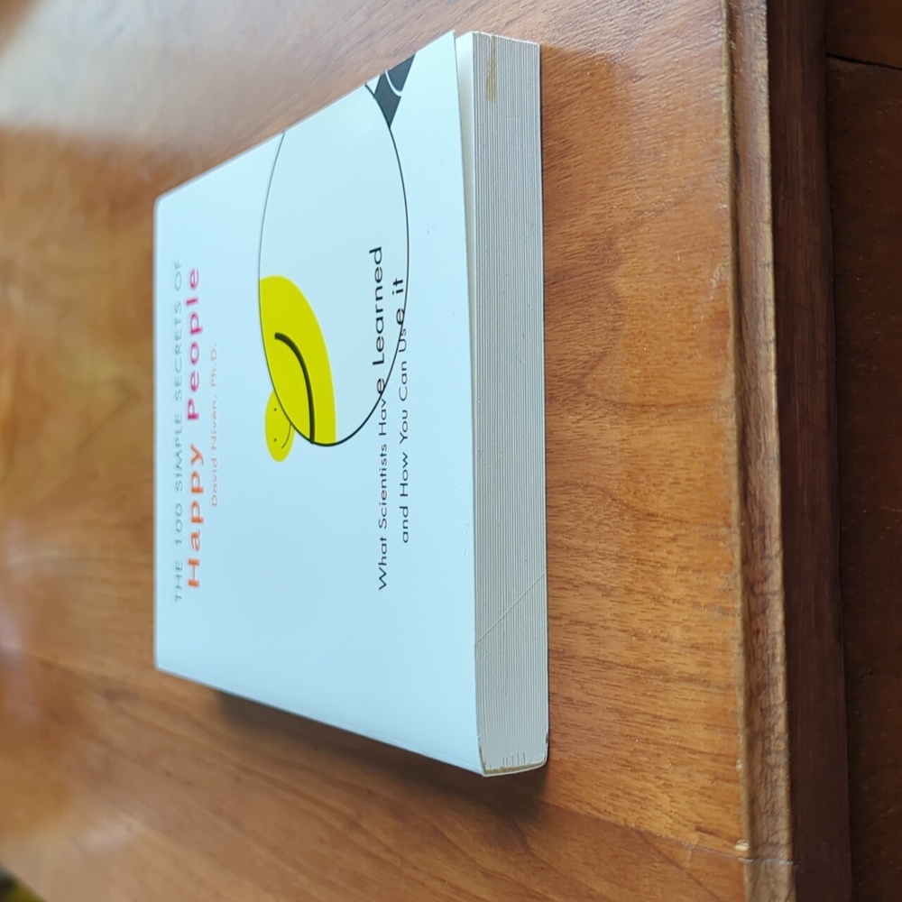 The 100 Simple Secrets of Happy People - Picture 4 of 7